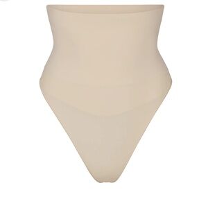 SKIMS core control thong